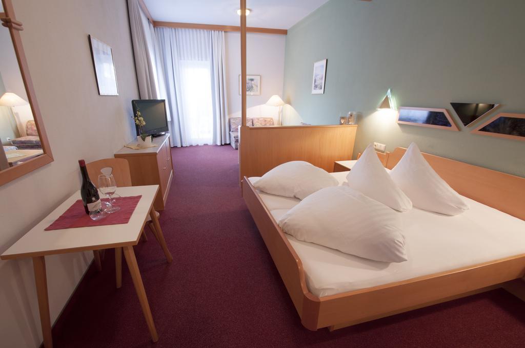 Hotel Alpenfriede Jerzens Ngoại thất bức ảnh