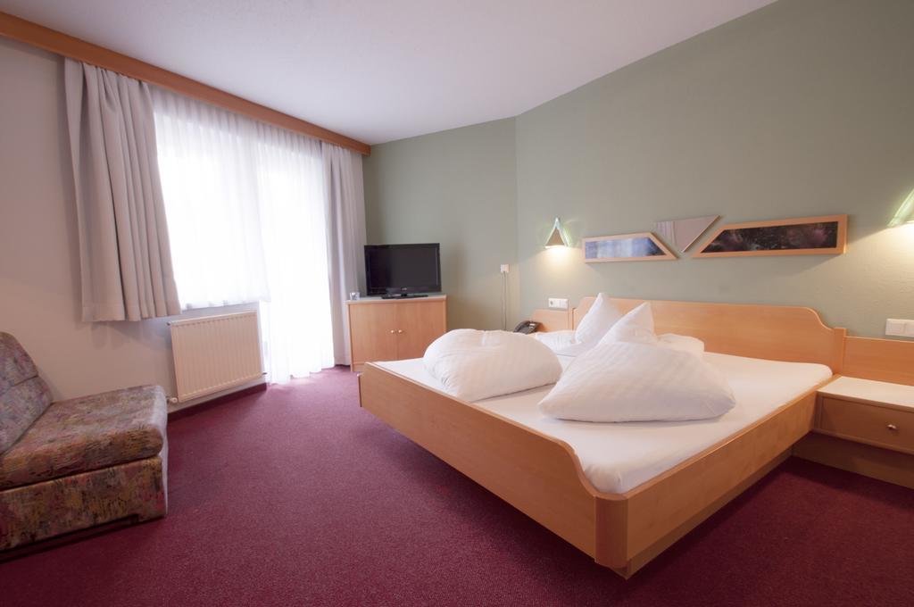 Hotel Alpenfriede Jerzens Ngoại thất bức ảnh